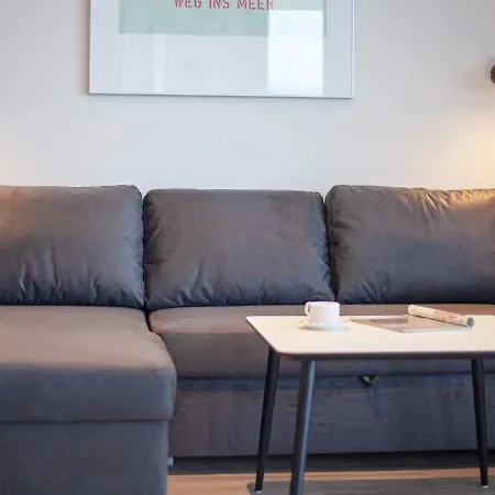 דירה Cozy Modern With Sea Views