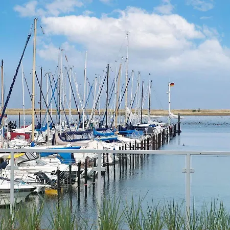 Cozy Modern With Sea Views Wendtorf