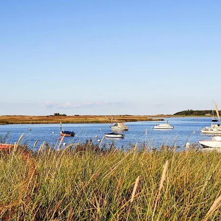 Cozy Modern With Sea Views דירה Wendtorf