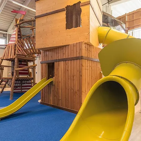 Cozy Modern With Sea Views Wendtorf